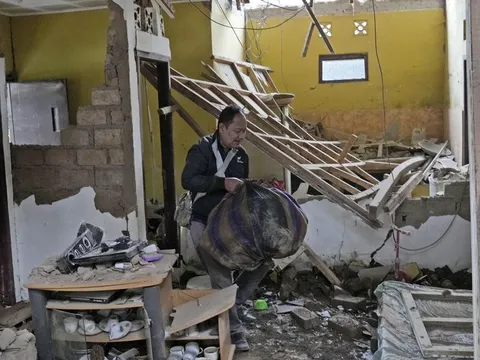 Động đất ở Indonesia: 268 người chết, hàng nghìn người bị thương