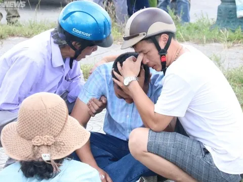 Người chồng gục ngã, gào khóc bên thi thể vợ bầu và 2 con nhỏ bị xe tải cán tử vong