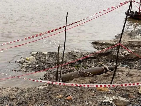 Phú Thọ: Phát hiện quả bom nặng hơn 100kg dưới chân cầu Văn Lang