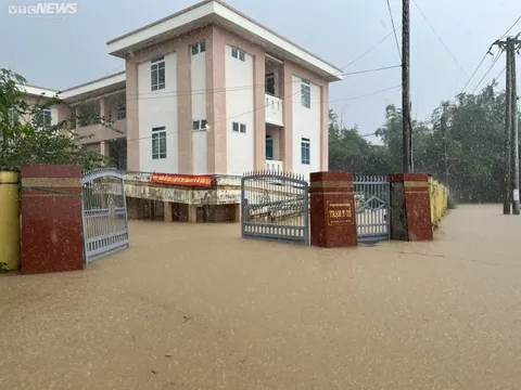 Phú Yên: Mưa lớn gây ngập, chia cắt nhiều tuyến đường