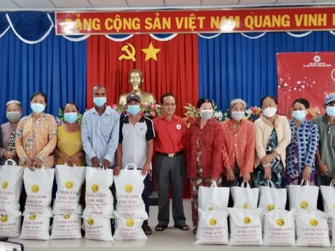 Hội Chữ thập đỏ tỉnh An Giang: Tăng 200 phần quà cho các hộ nghèo, khó khăn đón Tết