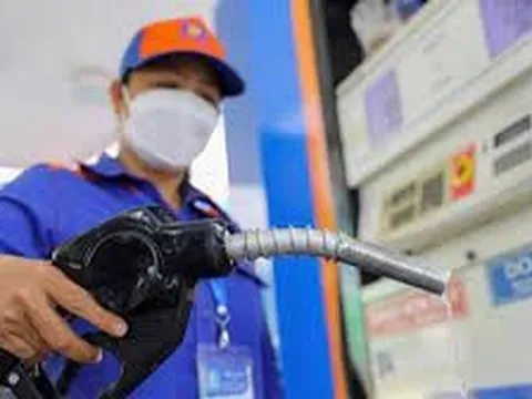 Không lo thiếu xăng dầu dịp Tết Nguyên đán 2023
