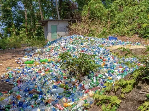 Khát vọng xanh: Việt Nam từng bước thực hiện giảm thiểu rác thải nhựa, hướng tới sản phẩm thân thiện môi trường