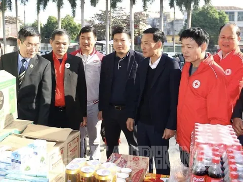 Hội chữ thập đỏ thành phố Hải Phòng trao 200 suất quà Tết tại huyện Vĩnh Bảo