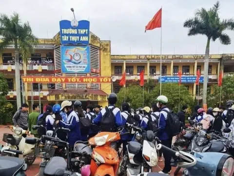 Thái Bình: Nam sinh bị bạn học dùng vật nhọn đâm trọng thương