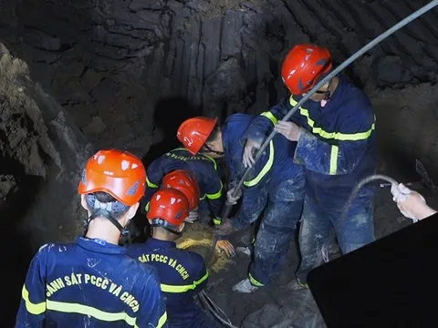 Đồng Tháp: Bé trai 10 tuổi rơi xuống trụ bê tông sâu 35 m