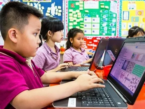 Phạt đến 100 triệu đồng nếu để trẻ em tiếp cận phim không phù hợp độ tuổi trên mạng