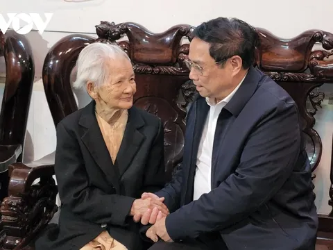 Thủ tướng Phạm Minh Chính thăm các gia đình chính sách tại Phú Yên