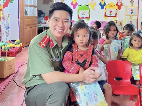 Chàng trung úy trẻ kêu gọi hỗ trợ và nuôi dưỡng 3.500 em bé vùng cao