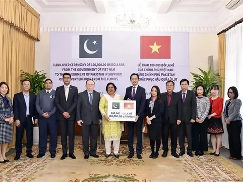 Việt Nam hỗ trợ Pakistan khắc phục hậu quả lũ lụt