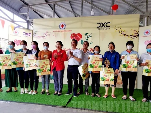 TP Hồ Chí Minh: Tổ chức phiên "Chợ Nhân đạo - Tết Nhân ái 2023" hỗ trợ bà con có hoàn cảnh khó khăn huyện Củ Chi