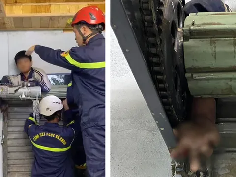 Lâm Đồng: Giải cứu cháu bé 11 tuổi bị cửa cuốn bàn tay