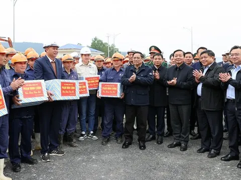 Thủ tướng kiểm tra, đôn đốc các dự án cao tốc Bắc-Nam giai đoạn 1