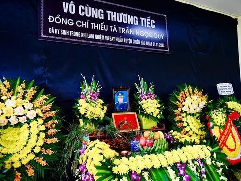 Quyền Chủ tịch nước truy tặng Huân chương Bảo vệ Tổ quốc cho phi công Trần Ngọc Duy