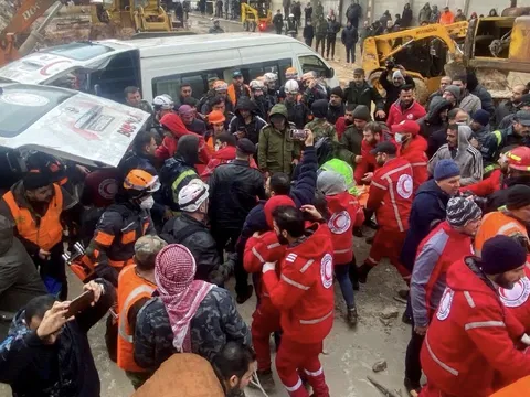 Động đất tại Thổ Nhĩ Kỳ và Syria: 2.600 người thiệt mạng