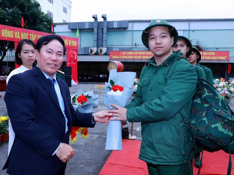 Tổng giám đốc ở Hải Phòng 'gửi' lại doanh nghiệp nghìn tỷ lên đường nhập ngũ