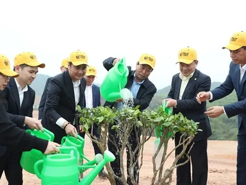 Phát động trồng cây phủ xanh 16 ha  dự án sân golf tại tỉnh Phú Thọ