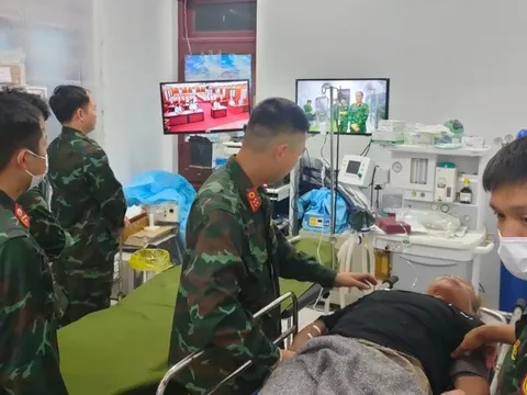 Cứu ngư dân đột quỵ não trên biển