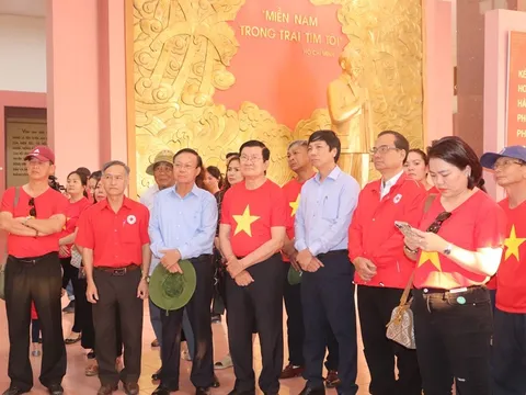 Quảng Trị: Trao kinh phí hỗ trợ xây nhà, tri ân cựu tù binh có hoàn cảnh khó khăn