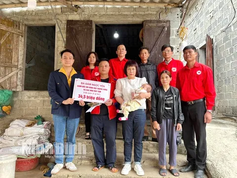 Hội Chữ thập đỏ Ninh Bình: Hỗ trợ cháu bé bị tim bẩm sinh 34,5 triệu đồng