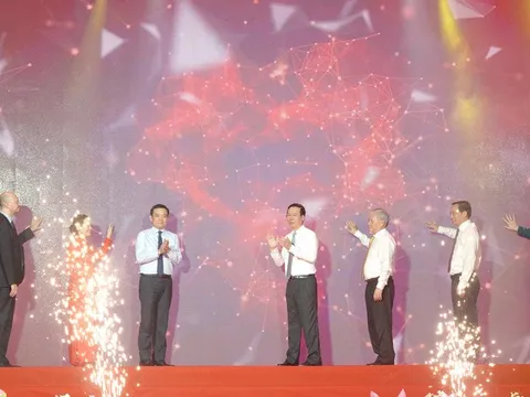 Tháng Nhân đạo 2023: Bằng mệnh lệnh từ trái tim hàn gắn tổn thương, kết nối toàn xã hội