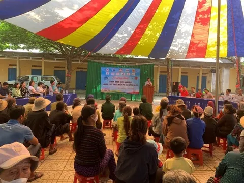Quảng Ngãi: Tư vấn, khám bệnh và cấp thuốc miễn phí cho người dân miền núi