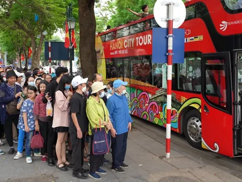 Hà Nội đón hơn 700.000 khách trong 5 ngày nghỉ lễ 30/4-1/5