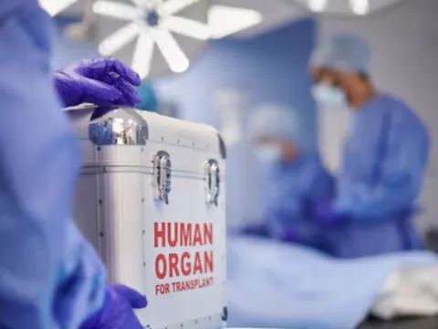 Người đàn ông chết não, hiến tạng cứu sống 5 người