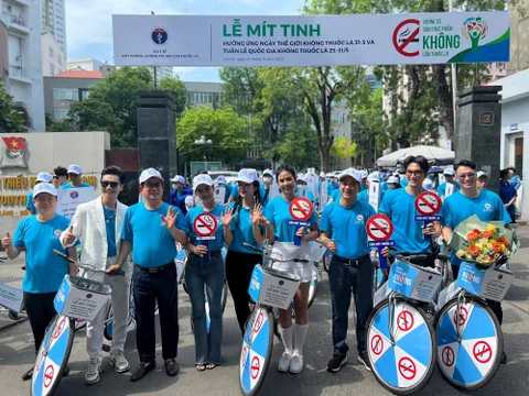 Cứ 2 người hút thuốc lá, có 1 người sẽ chết sớm