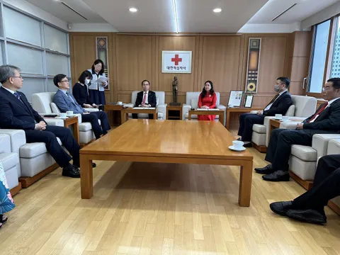 Đoàn lãnh đạo cấp cao Trung ương Hội Chữ thập đỏ Việt Nam thăm và làm việc tại Hàn Quốc