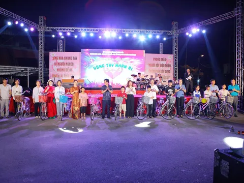 Hà Nội: Huyện Ứng Hoà tổ chức chương trình nghệ thuật "Vòng tay nhân ái"