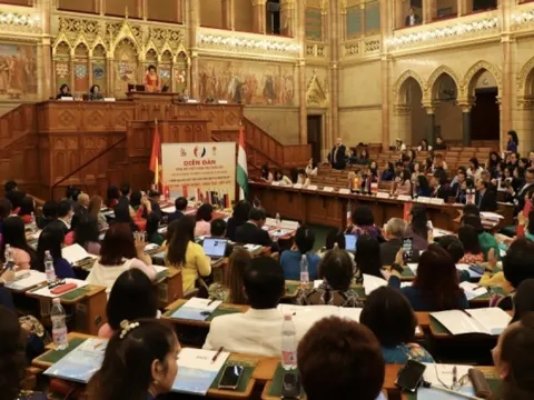 Diễn đàn Phụ nữ Việt Nam tại châu Âu: Giữ gìn giá trị Việt và hội nhập ở nước ngoài