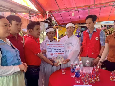 Hỗ trợ 140 triệu đồng cho gia đình có 3 anh em ruột bị đuối nước tử vong