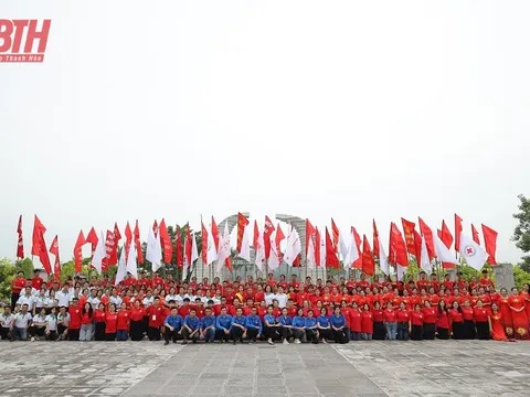 Khởi động chương trình “Hành trình đỏ - Kết nối dòng máu Việt” lần thứ XI tại Thanh Hóa