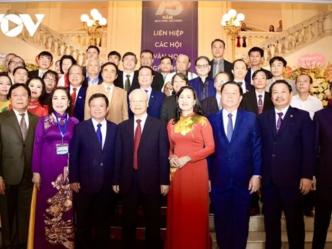 Tổng Bí thư dự kỷ niệm 75 năm thành lập Liên hiệp các Hội VHNT Việt Nam
