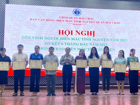 Đà Nẵng: Quận Hải Châu tôn vinh người hiến máu tiêu biểu năm 2023.