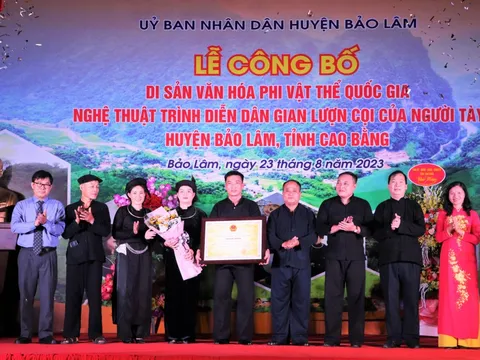 Vinh danh nghệ thuật trình diễn dân gian Lượn Cọi người Tày Bảo Lâm là Di sản văn hoá phi vật thể quốc gia