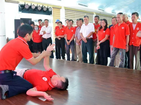 Tập huấn sơ cấp cứu ban đầu cho các tình nguyện viên An toàn giao thông tại Quảng Ninh