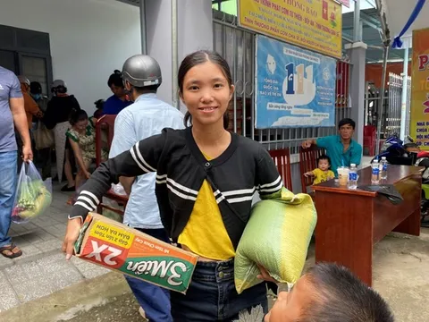 Ấm áp phiên chợ ‘0 đồng’ dành cho công nhân, người lao động thất nghiệp