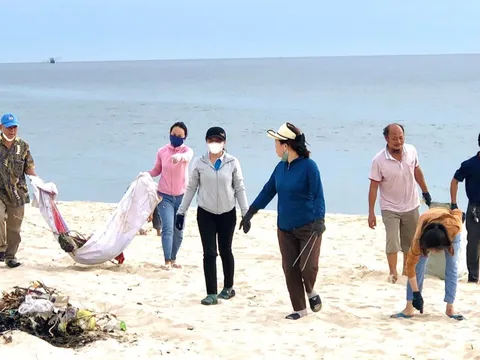 Thành phố Đồng Hới: Xử lý rác thải nhựa thúc đẩy phát triển du lịch bền vững