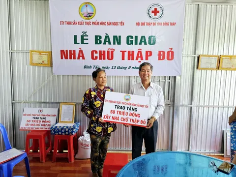 Đồng Tháp: Bàn giao nhà Chữ thập đỏ cho hộ nghèo