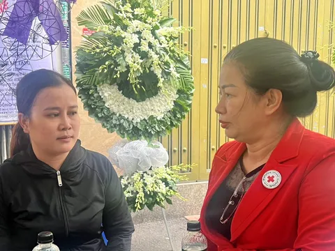 Hội Chữ thập đỏ TPHCM trợ giúp gia đình bị hỏa hoạn