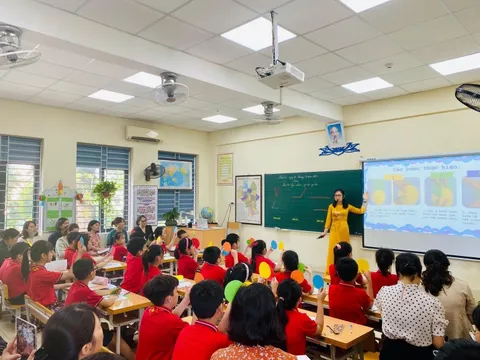 Quận Ba Đình đẩy mạnh hoạt động giảng dạy theo hướng “Học mà vui – Vui mà học”