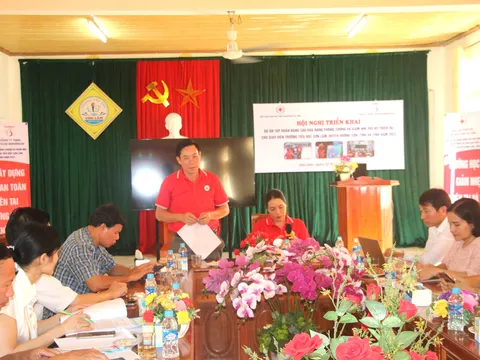 Tập huấn nâng cao khả năng phòng chống và giảm nhẹ rủi ro thiên tai cho giáo viên