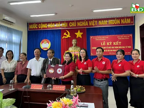 Đắk Nông: Ủy ban MTTQ tỉnh và Hội Chữ thập đỏ ký kết chương trình phối hợp