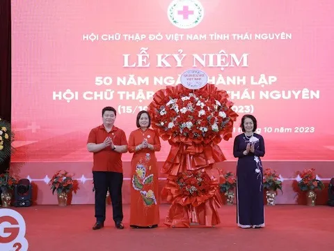 Hành trình 50 năm viết lên những câu chuyện về tình người, lan toả sứ mệnh nhân đạo