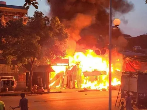 Thủ tướng gửi lời chia buồn sâu sắc tới gia đình người bị nạn trong vụ cháy tại Thanh Trì, Hà Nội