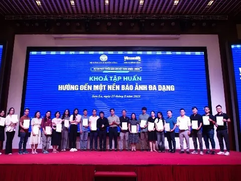 Vinamilk đồng hành cùng dự án Phát triển báo chí Việt Nam, tổ chức nhiều lớp tập huấn cho phóng viên