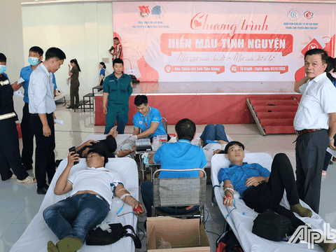 Tiền Giang: Tiếp nhận 400 đơn vị máu từ chương trình hiến máu tình nguyện