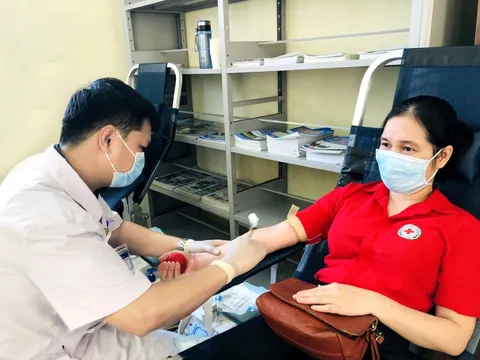 Người phụ nữ 70 lần hiến máu cứu người